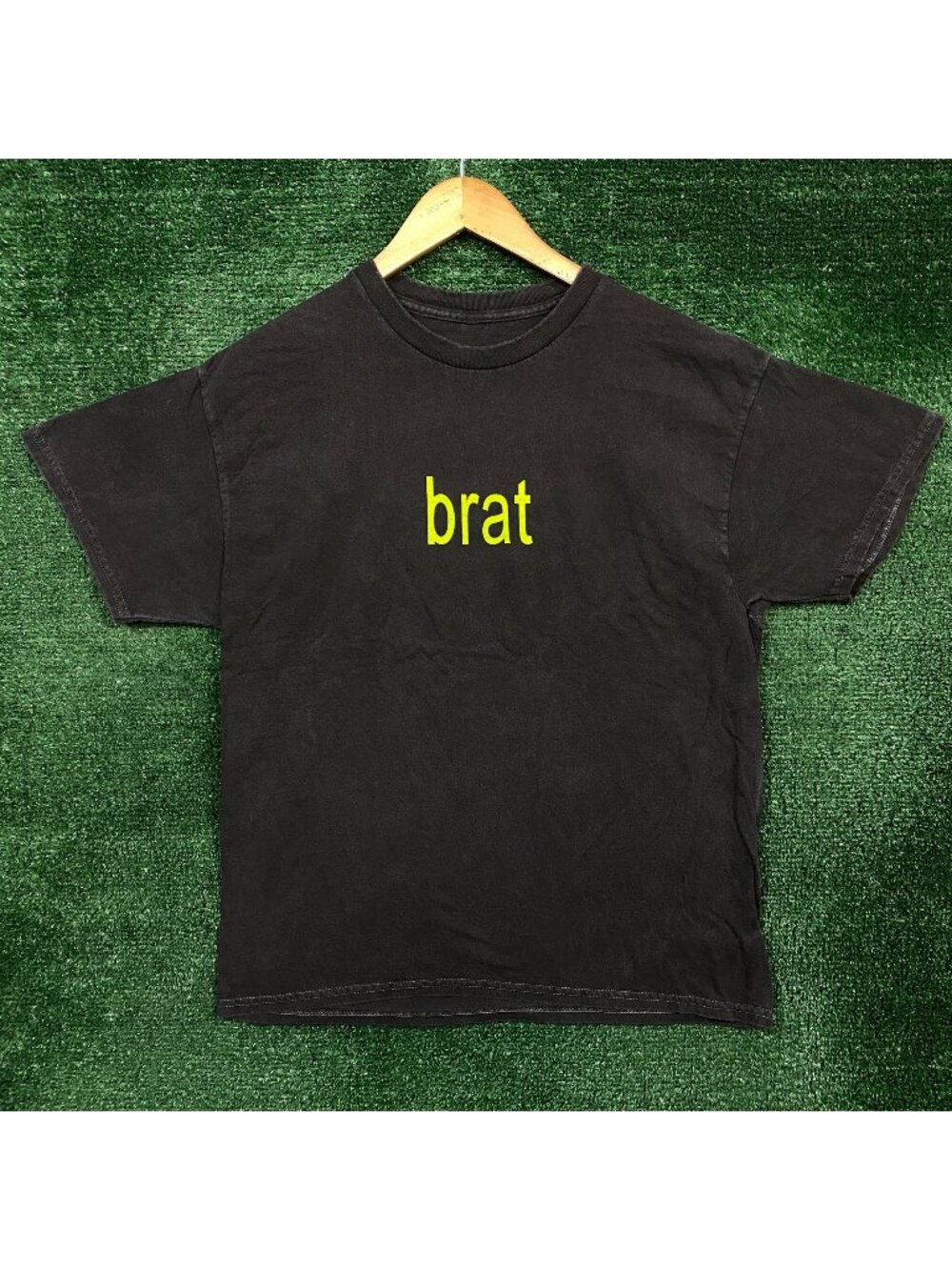 Charli XCX Brat Hyperpop Album T-Shirt Size Medium
